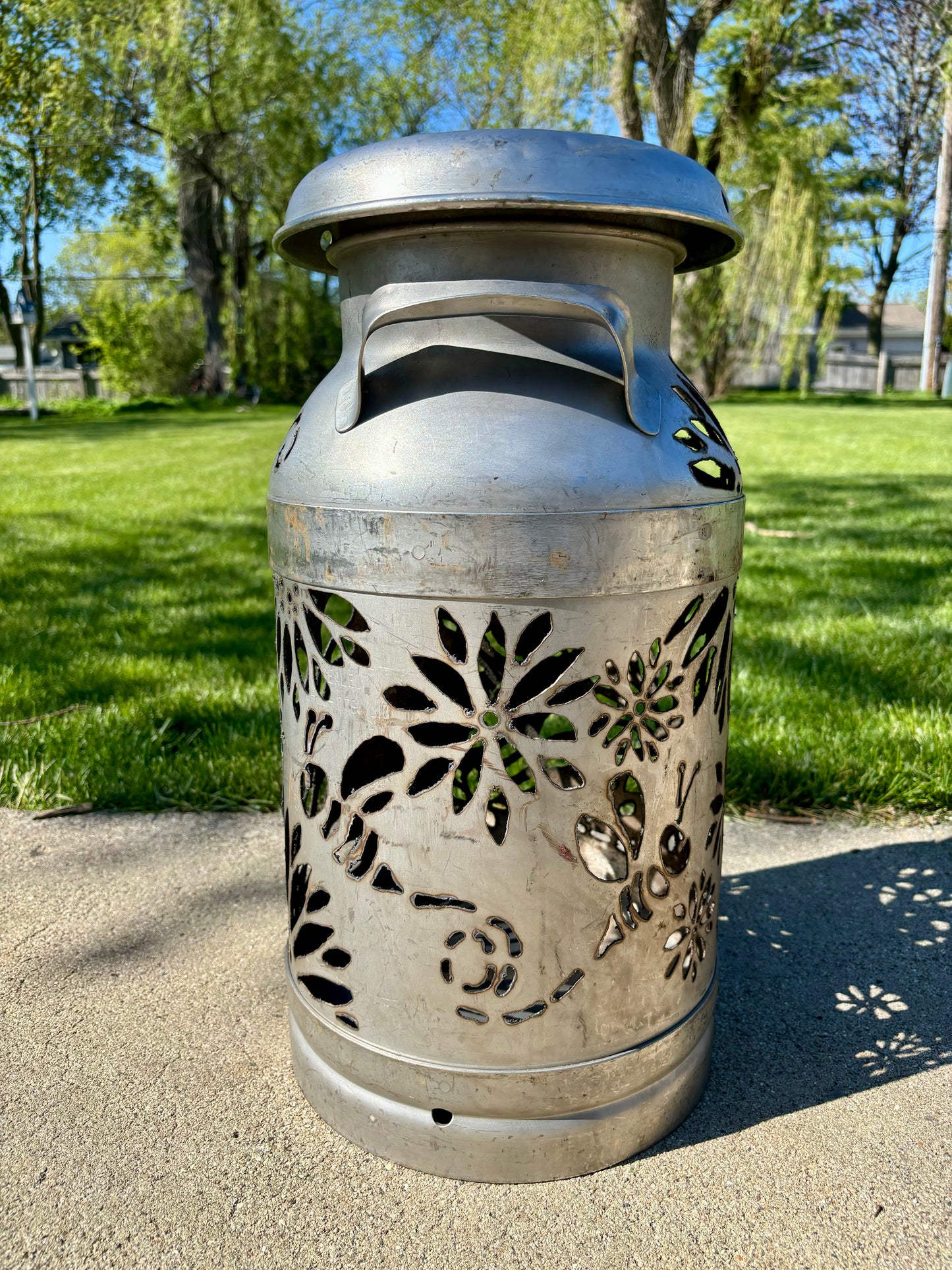 Buzzy Bee Milk Can