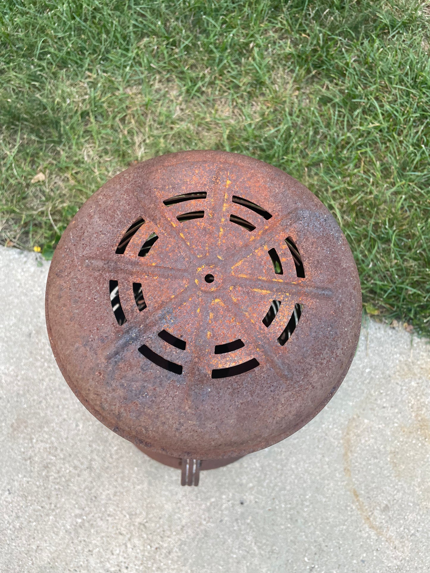 Vintage Kerosene Heater Luminary
