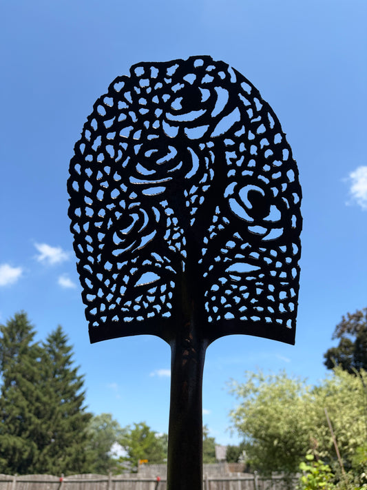 Four Flower Blossoms Shovel