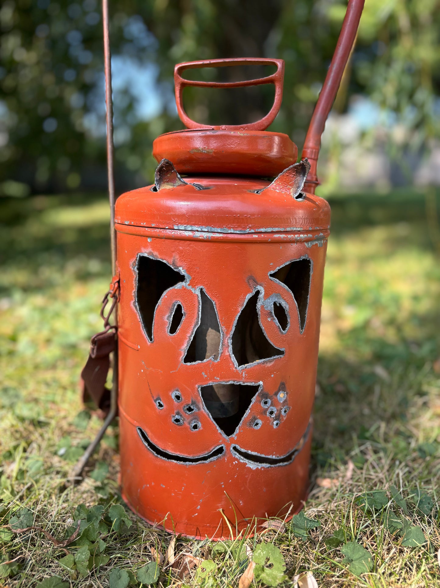 Kitty Cat Antique Bug Sprayer Jack-o-Lantern