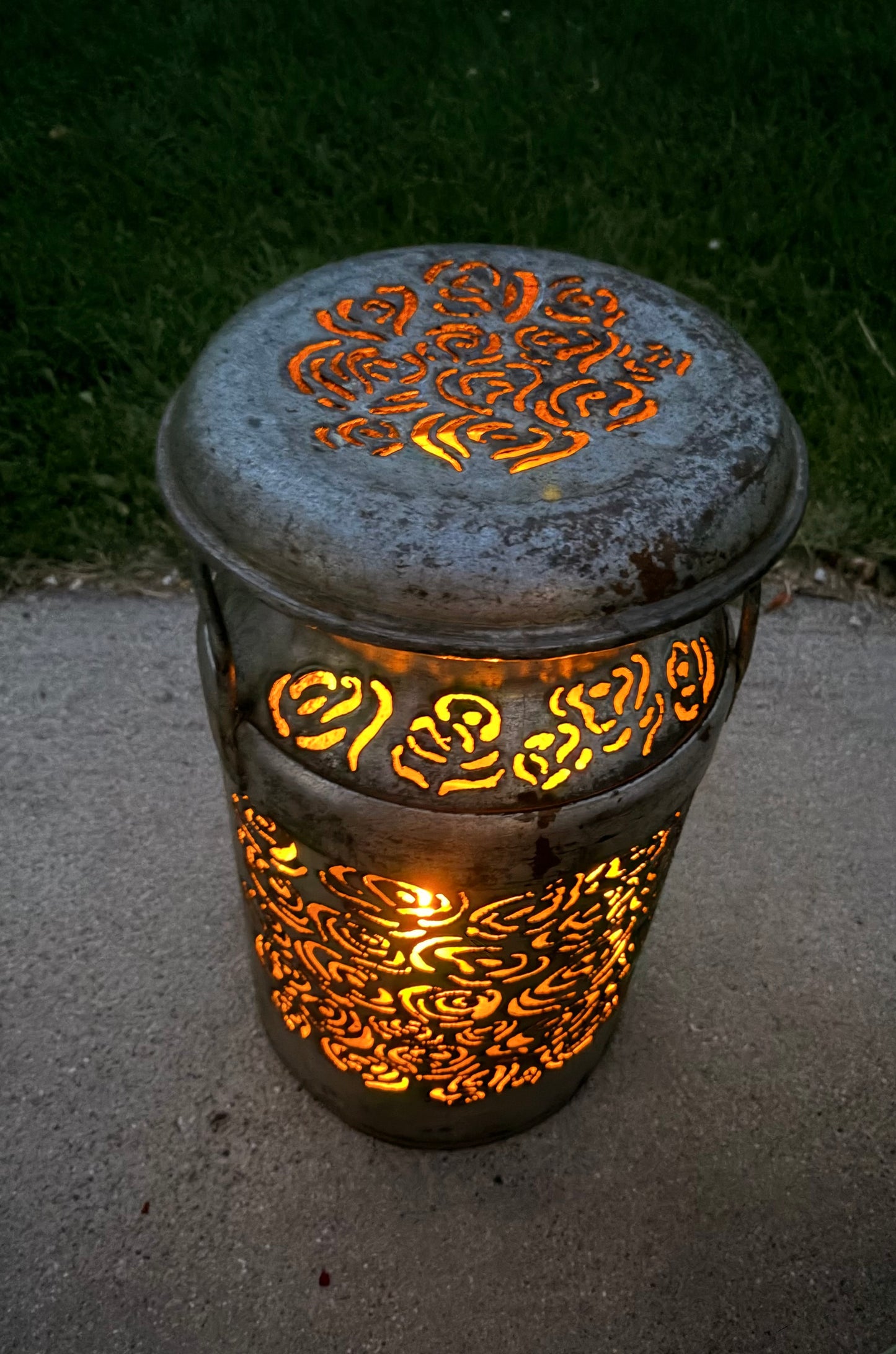 Milk Can Luminary - Flower Design